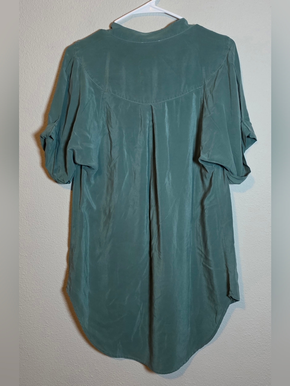 ​Maeve Anthropologie 100% Silk Blouse Small Sage Green Button Down Minimalist - Picture 4 of 9